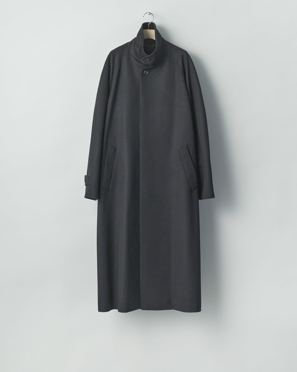 BLACK WOOL CASHMERE RAGLAN SLEEVE BALMACAAN COAT