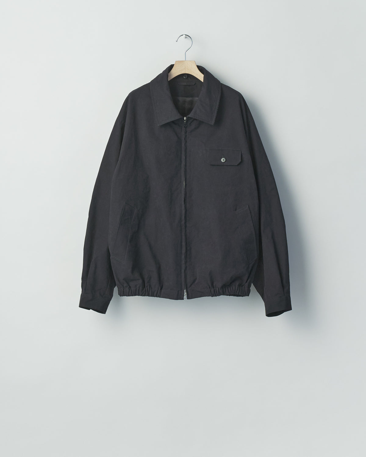 BLACK DETACHABLE COLLAR RESIN-FINISH COTTON JACKET
