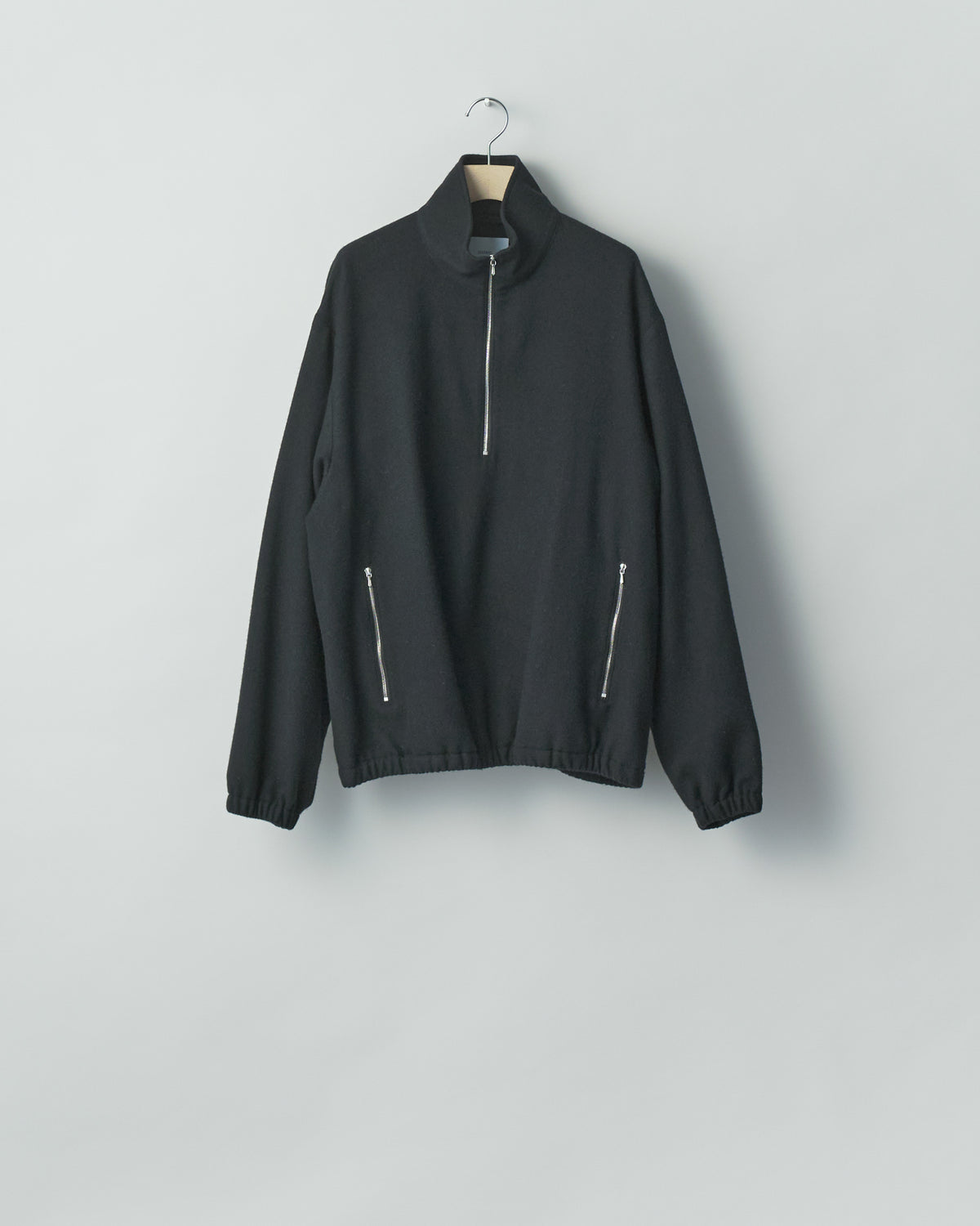 BLACK W/CA FLEECE PULLOVER LS