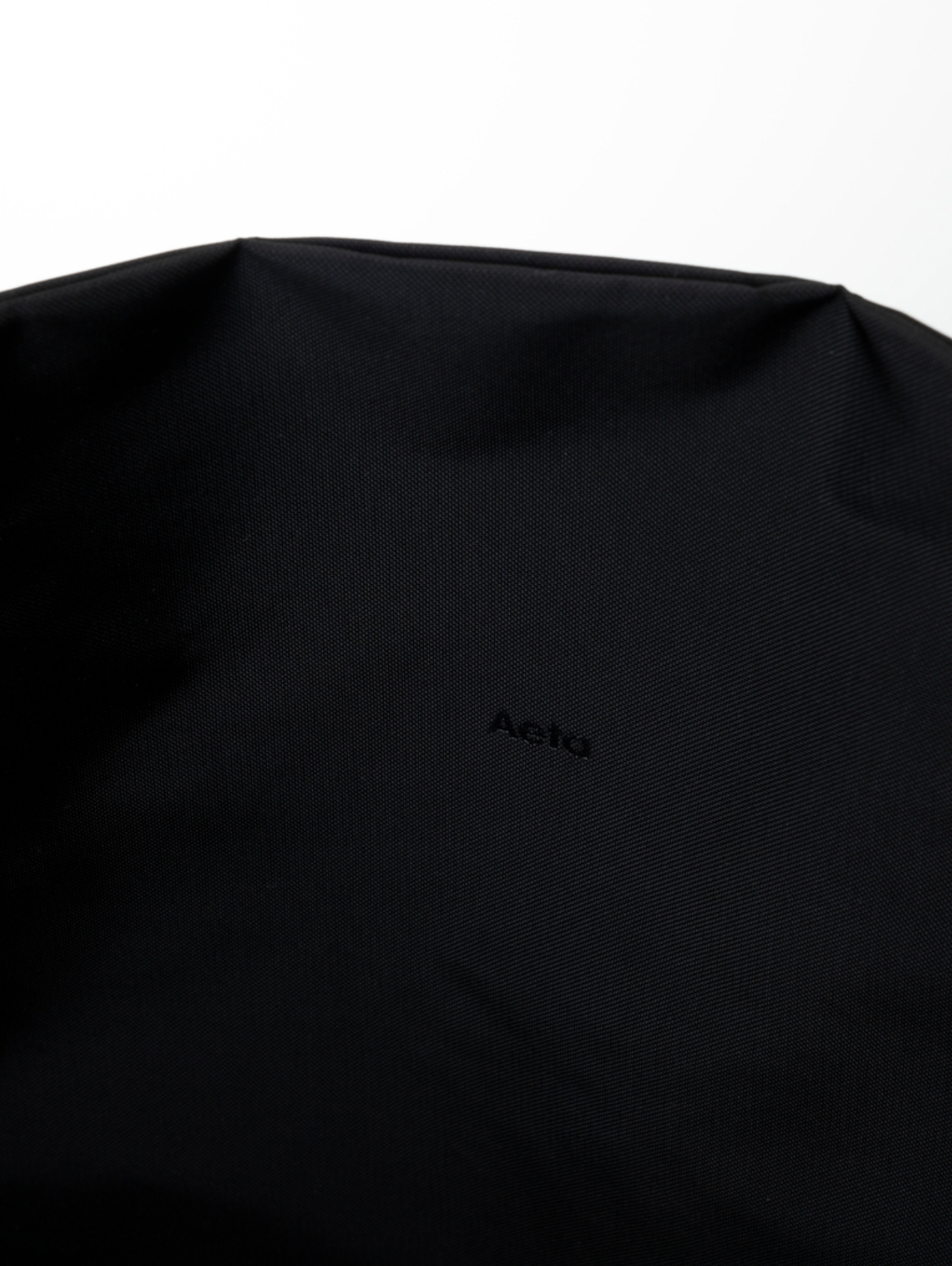 BLACK NYLON SHOULDER TOTE L NY30