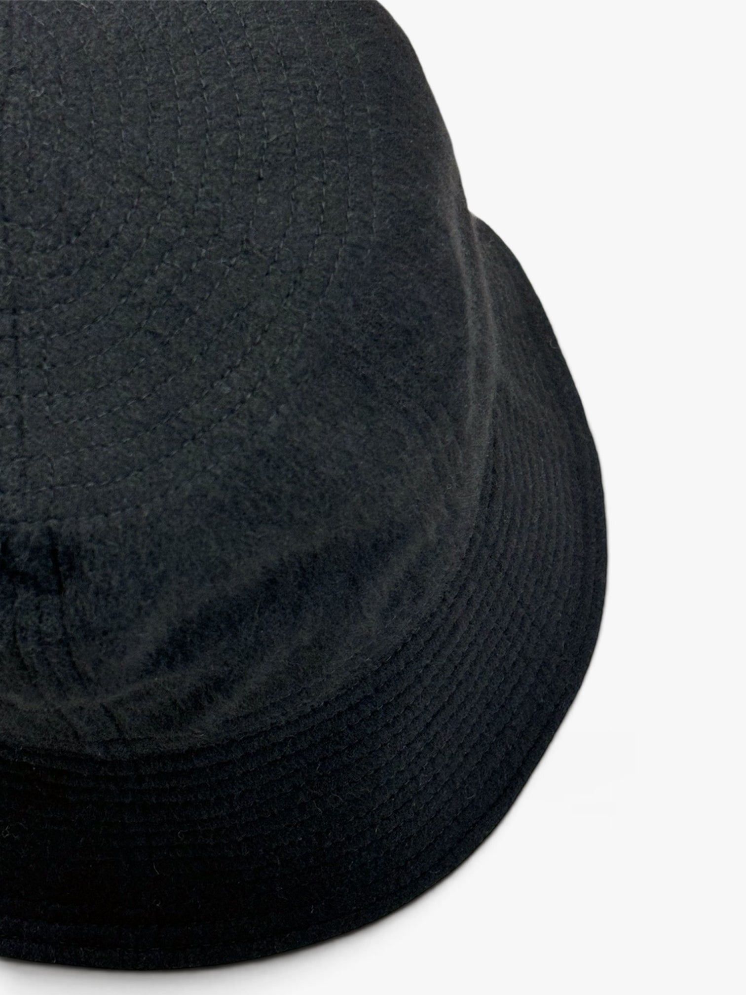 BLACK SHAGGY KASYA HAT