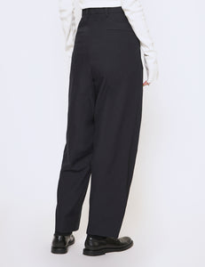 NAVY POLYESTER 2 TUCK PANTS