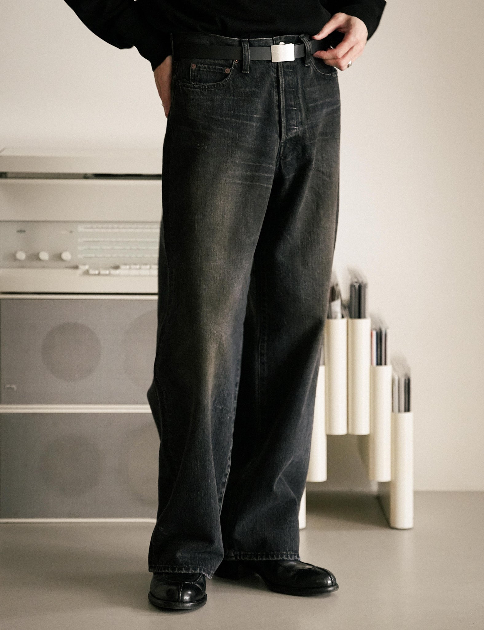 BLACK LOOSE DENIM JEANS