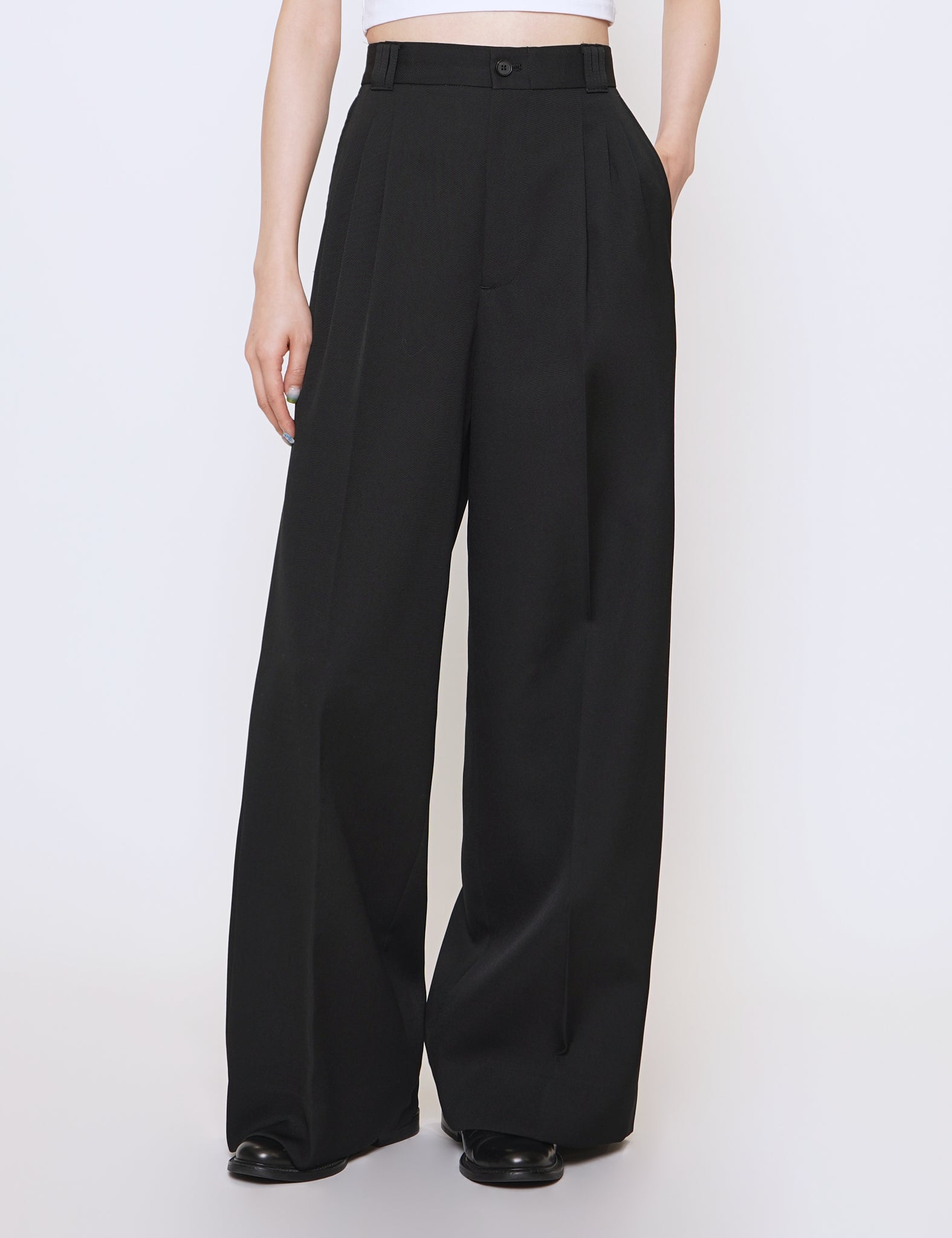 BLACK 3PLEATED WIDE-LEG TROUSERS