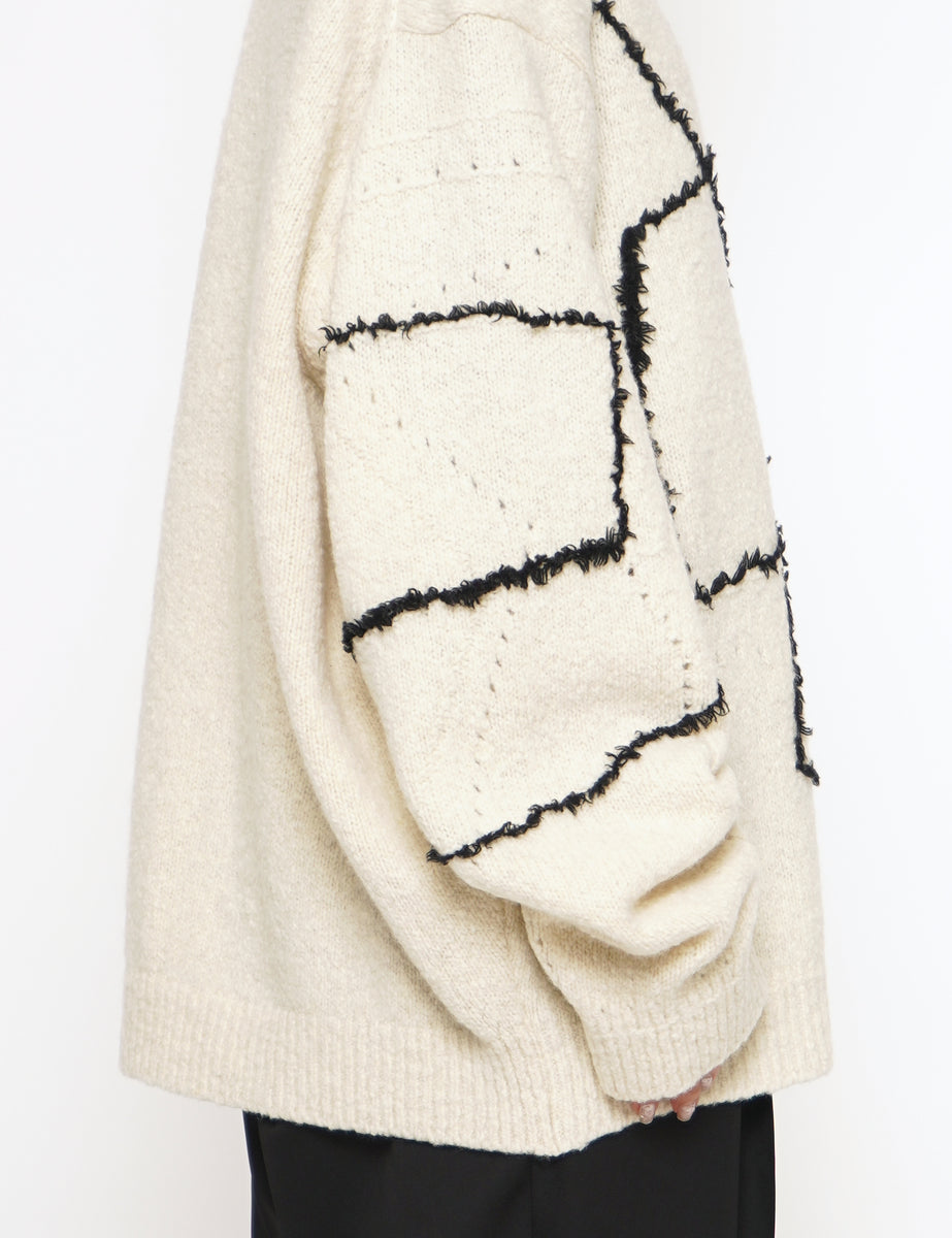 YOKE IVORY CONTINUOUS LINE EMBROIDERY SWEATER