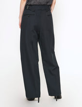 Load image into Gallery viewer, OCEAN NAVY 2TUCK WIDE GURKHA TROUSERS
