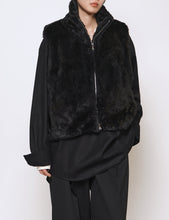 Load image into Gallery viewer, BLACK ACRYLIC FUR VEST
