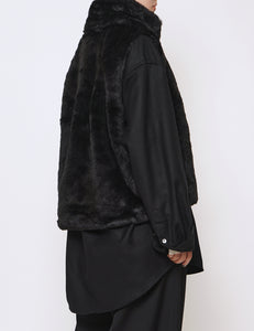 BLACK ACRYLIC FUR VEST