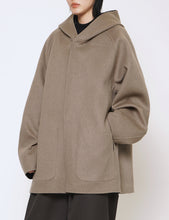 Load image into Gallery viewer, NAVY x GREY KHAKI REVERSIBLE HOODED HALF COAT
