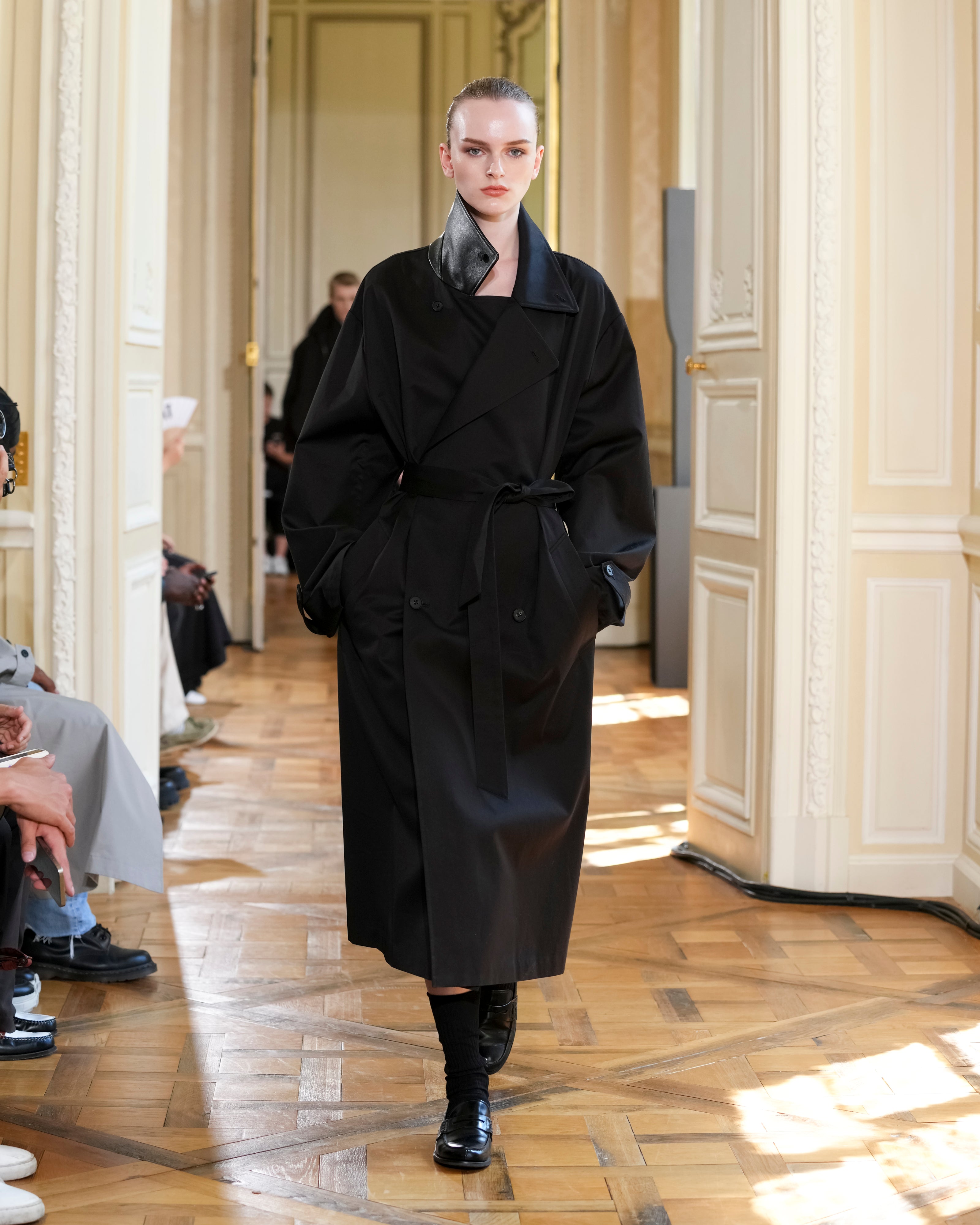 BLACK COTTON SATIN OVERSIZED DOUBLE BREASTED COAT