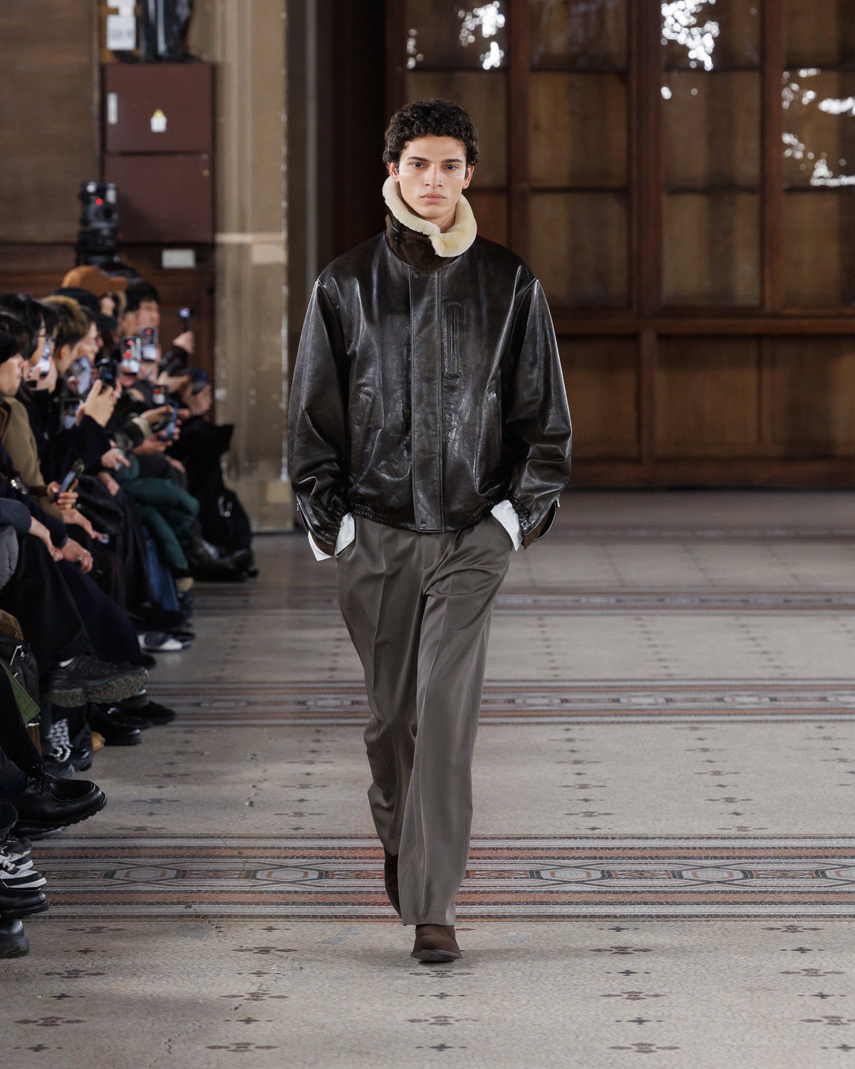 DARK BROWN MOUTON COLLAR CALF ZIP JACKET