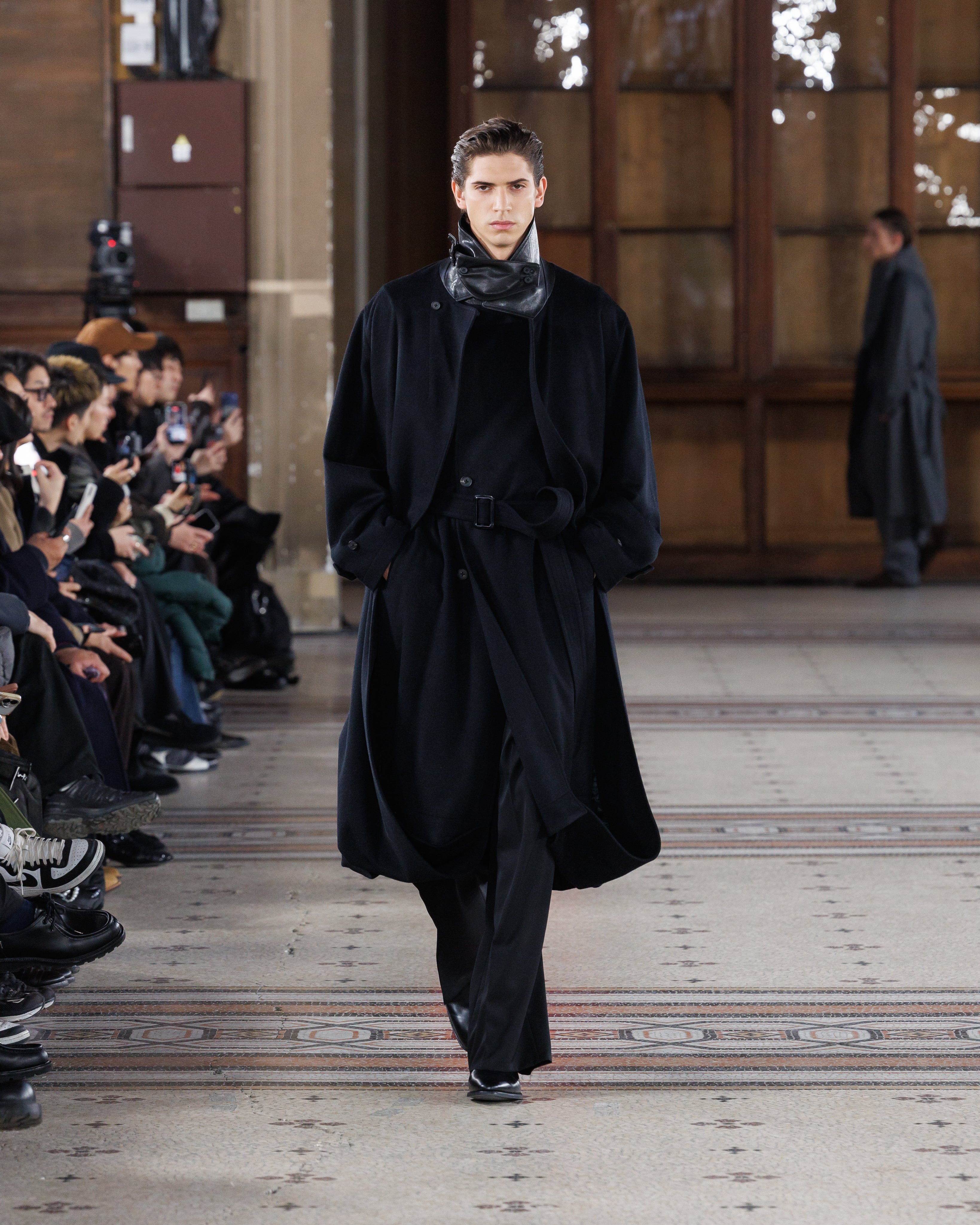 BLACK WOOL CASHMERE LAYERED COMBINATION COAT