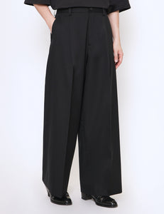 BLACK EXTRA WIDE TROUSERS