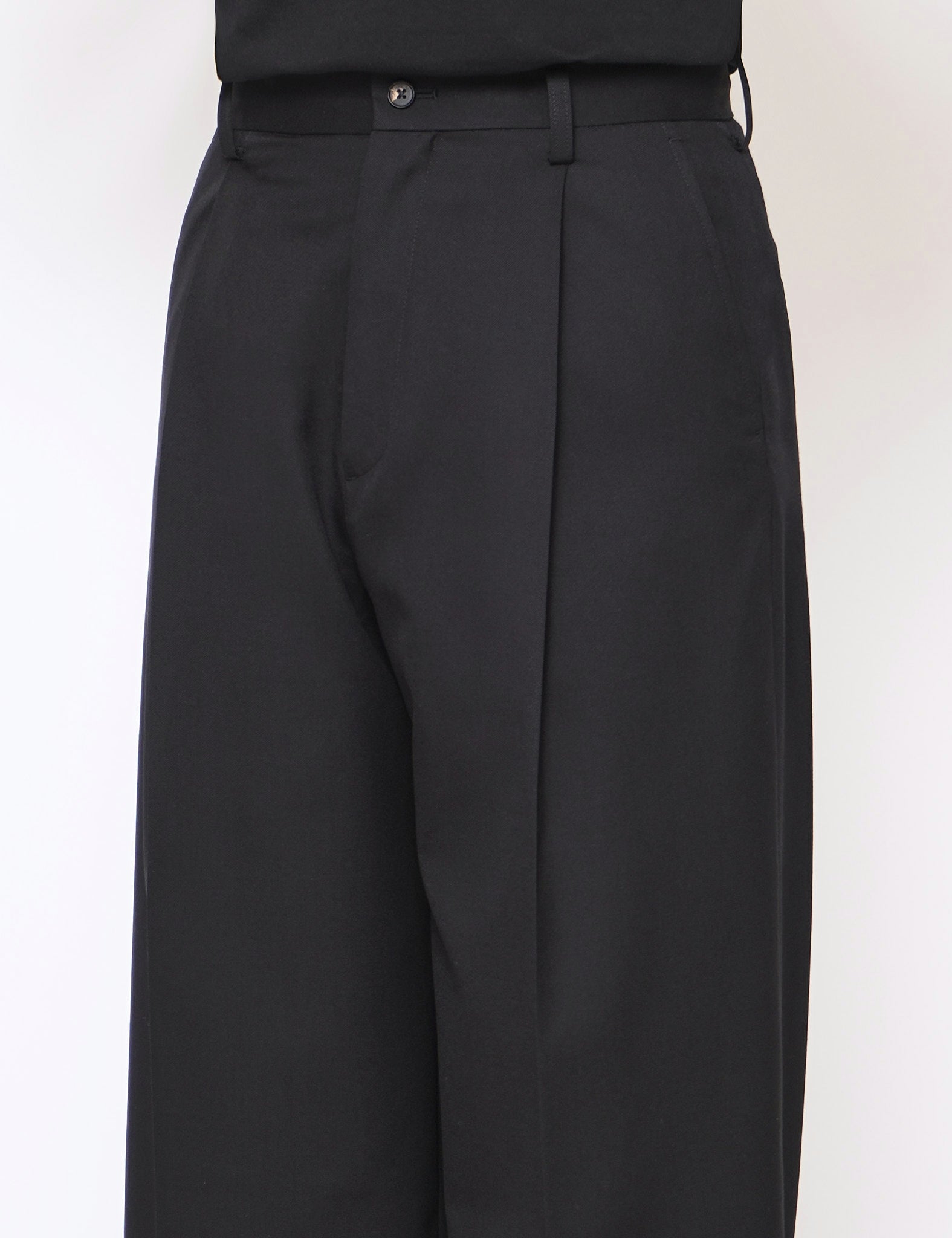 BLACK EXTRA WIDE TROUSERS