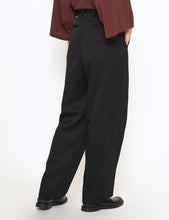 Load image into Gallery viewer, BLACK WIDE TAPERED TROUSERS
