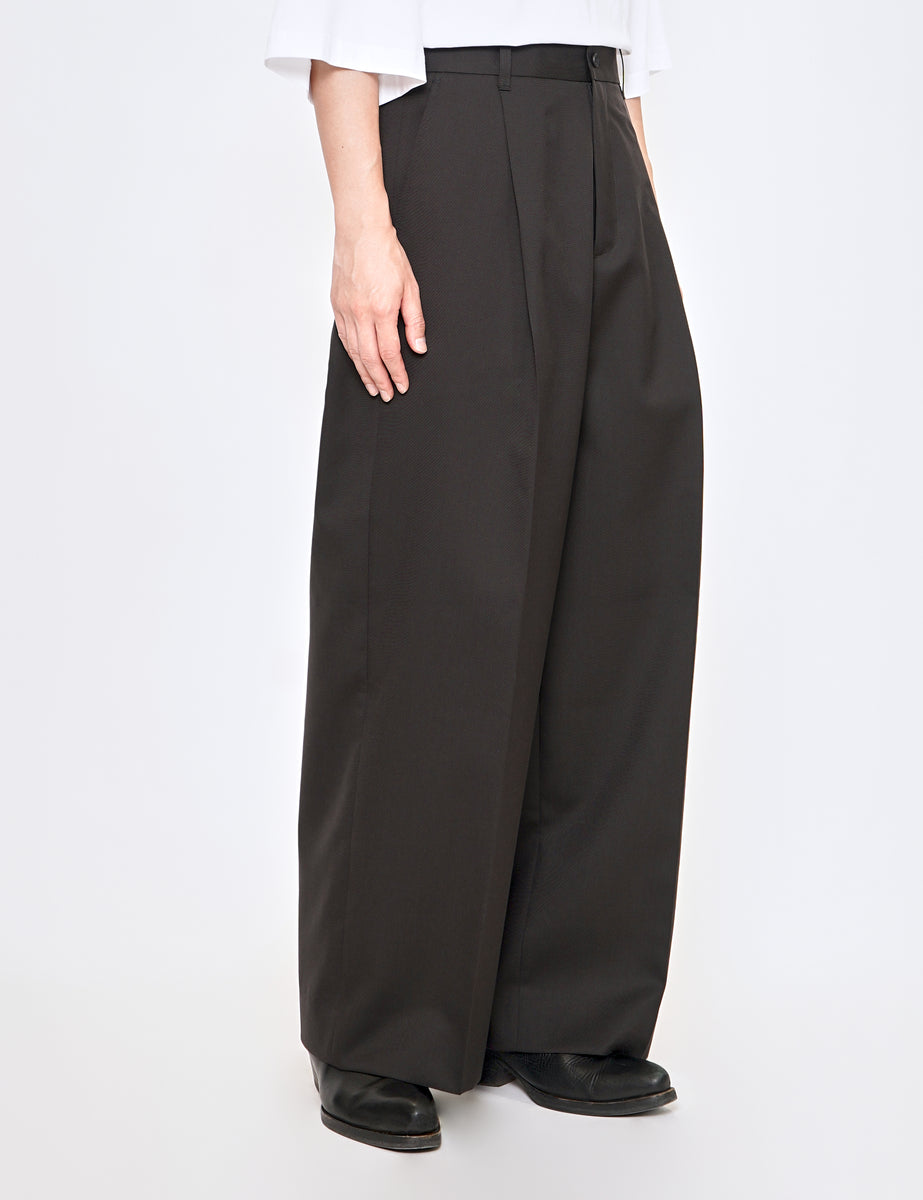 stein DARK CHARCOAL EXTRA WIDE TROUSERS – GRAPH LAYER
