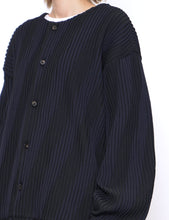 Load image into Gallery viewer, DARK NAVY OBLIQUE PATTERNED KNIT CARDIGAN
