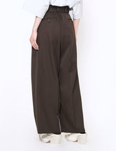 Load image into Gallery viewer, MILITARY KHAKI BELTED WIDE STRAIGHT TROUSERS
