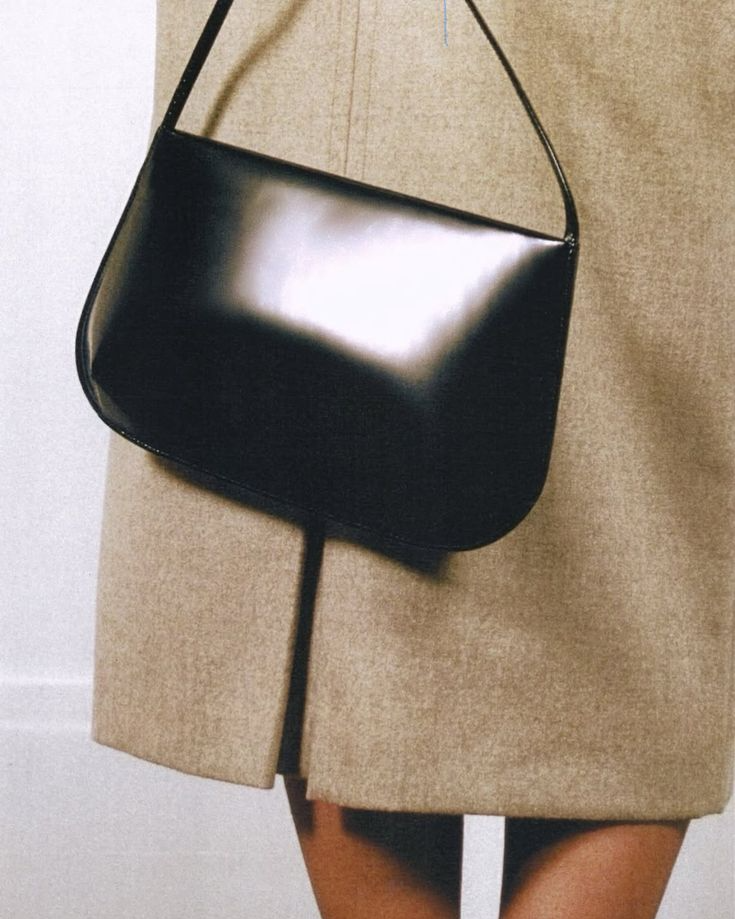 NOIR BLACK SPAZZOLATO CALF LEATHER BRA BAG