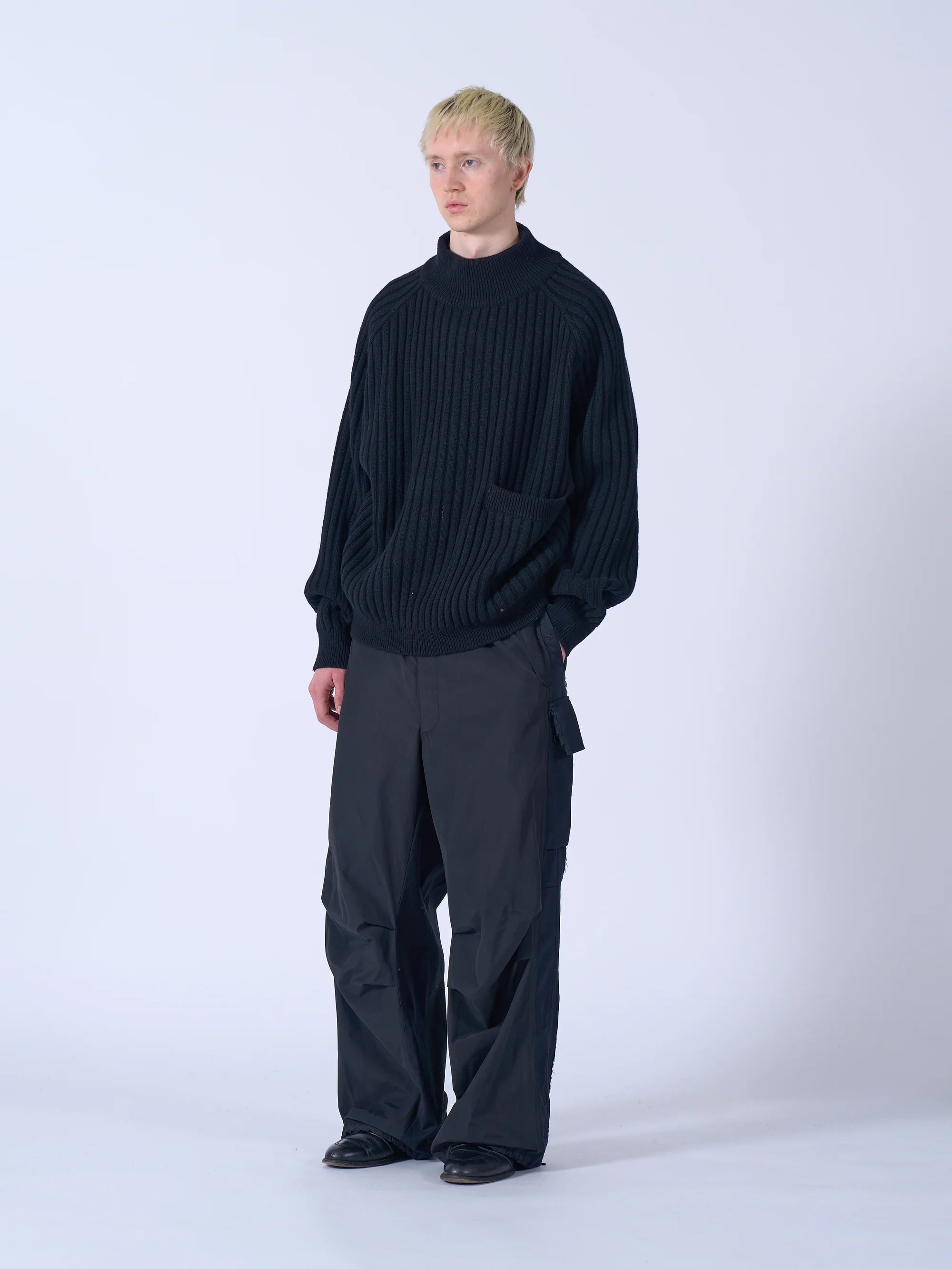 BLACK CONNECTED MILITARY PANTS