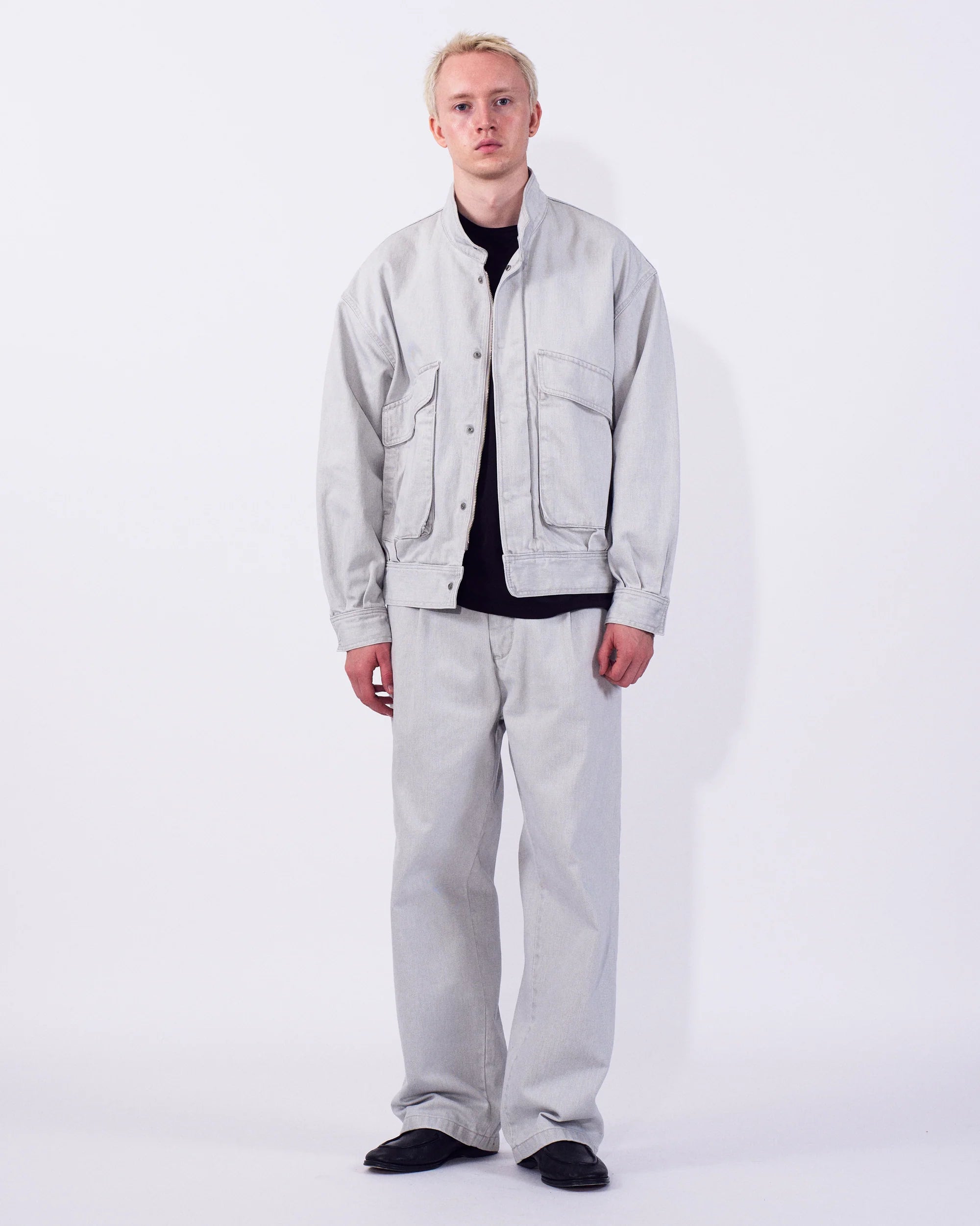 GRAYSH WHITE SURFACE DYED DENIM STAND COLLAR BLOUSON