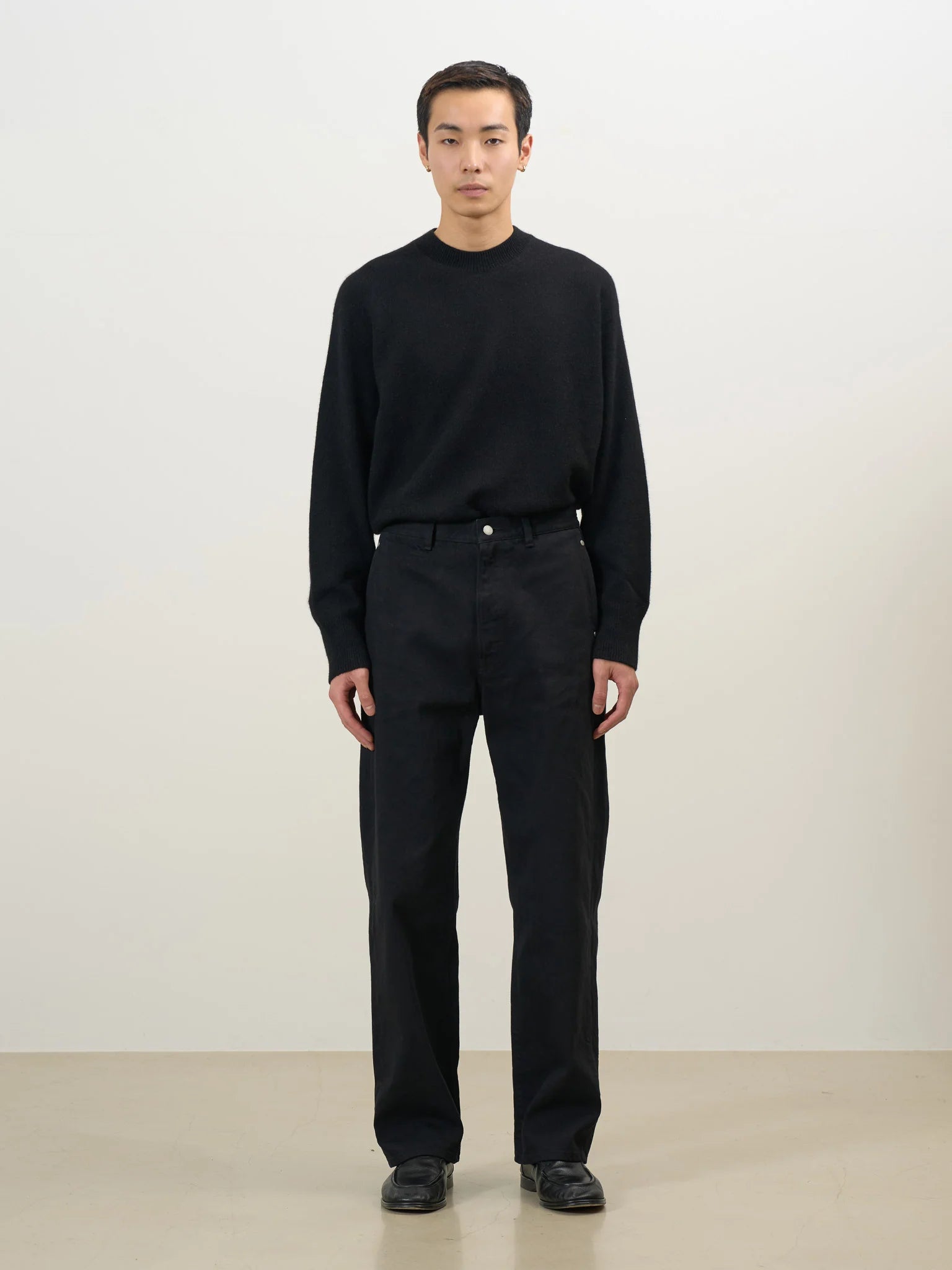 BLACK DENIM WIDE STRAIGHT PANTS