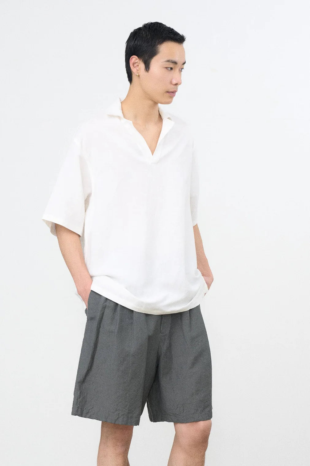 WHITE LINEN SKIPPER POLO SHIRT
