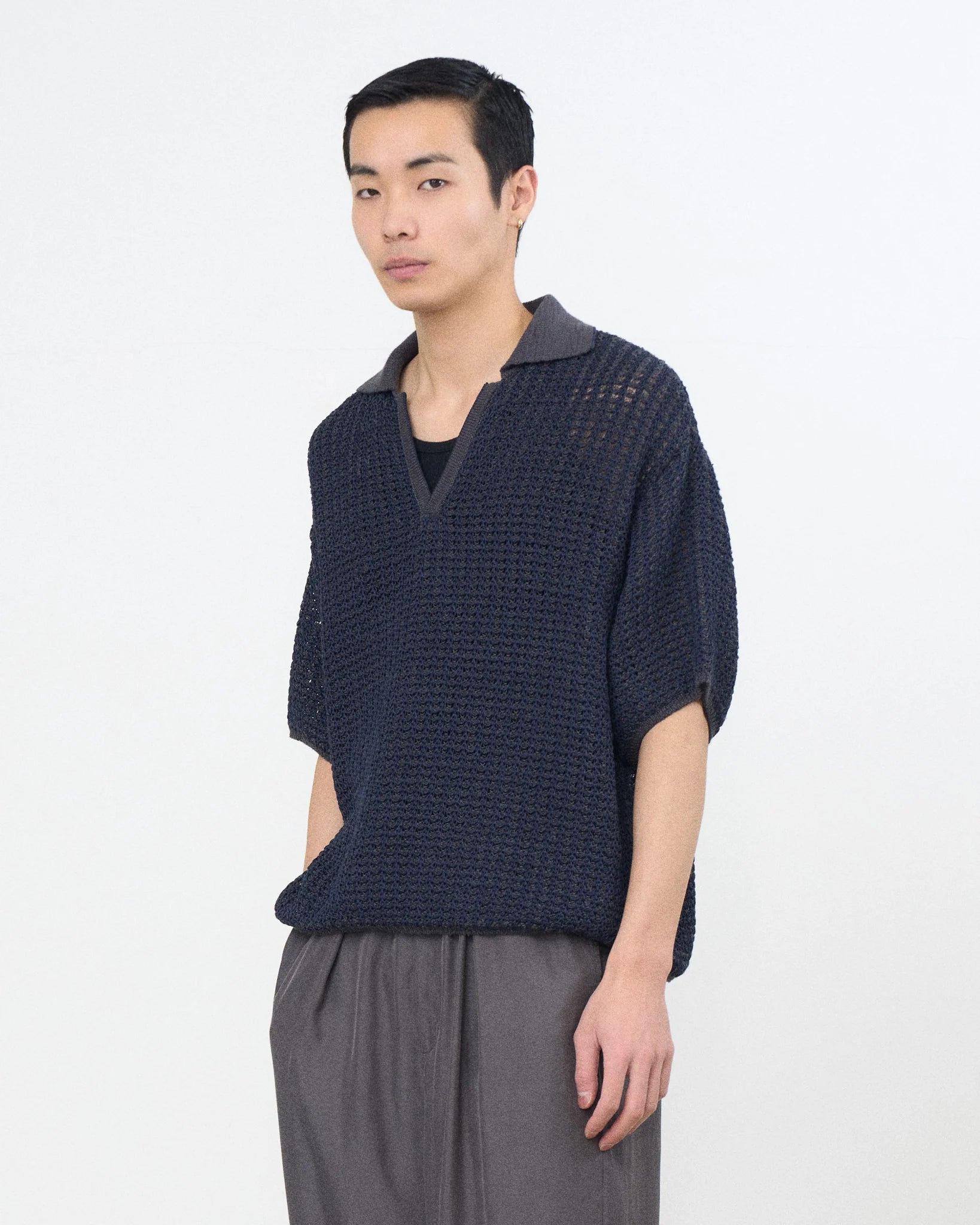 NAVY GRAY MESH KNIT SKIPPER POLO SHIRT
