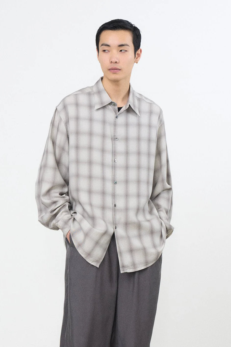 GRAY OMBRE PLAID REGULAR COLLAR SHIRT