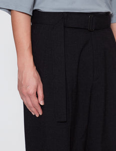 HEATHER BLACK BELTED WIDE STRAIGHT TROUSERS