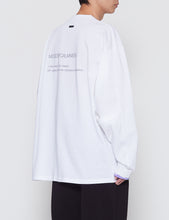 Load image into Gallery viewer, WHITE OVERSIZED LONG SLEEVE WORDS TEE
