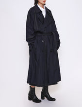 Load image into Gallery viewer, DARK NAVY NYLON LAYERED TRENCH COAT
