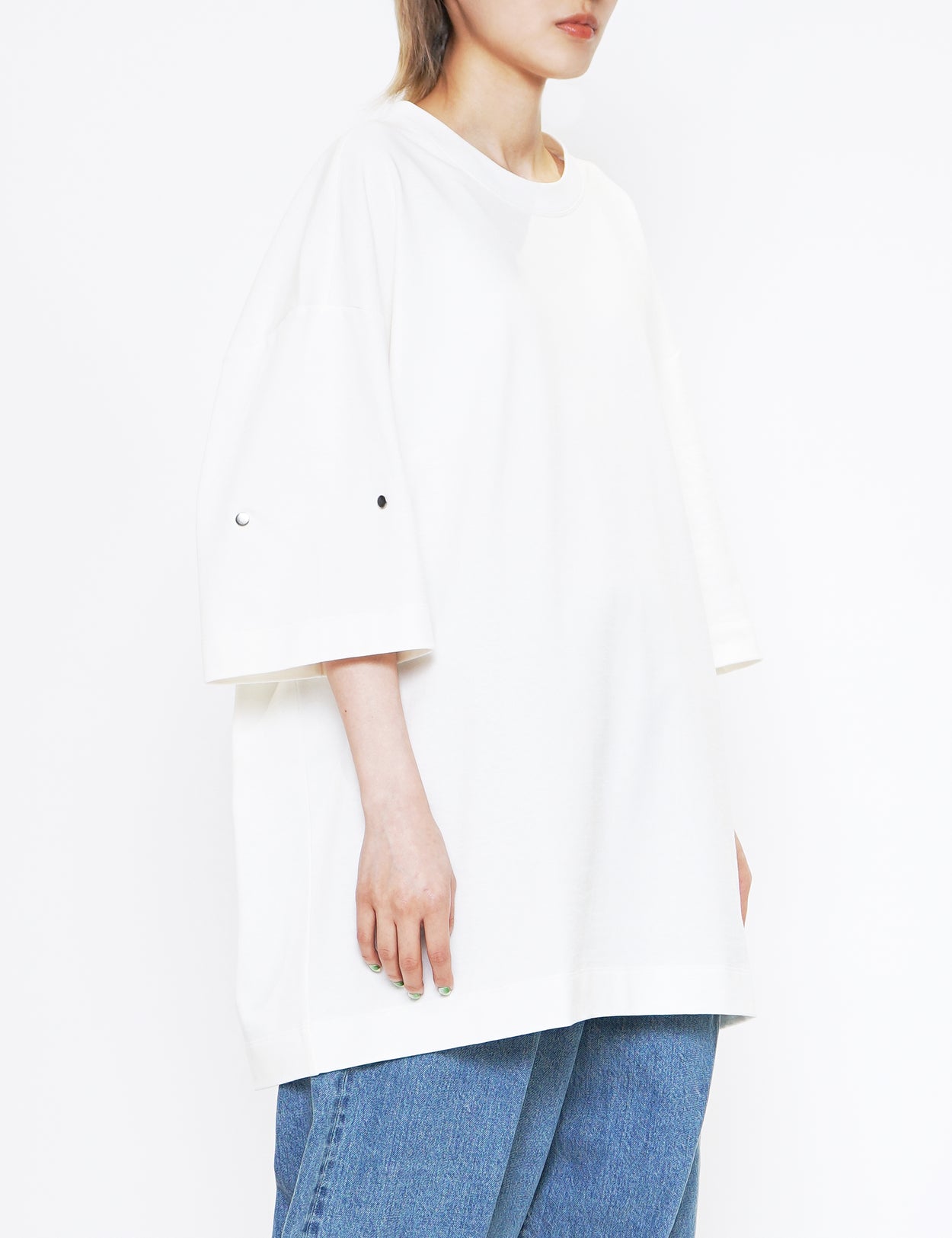 WHITE COTTON SQUARE ROTATED T-SHIRT