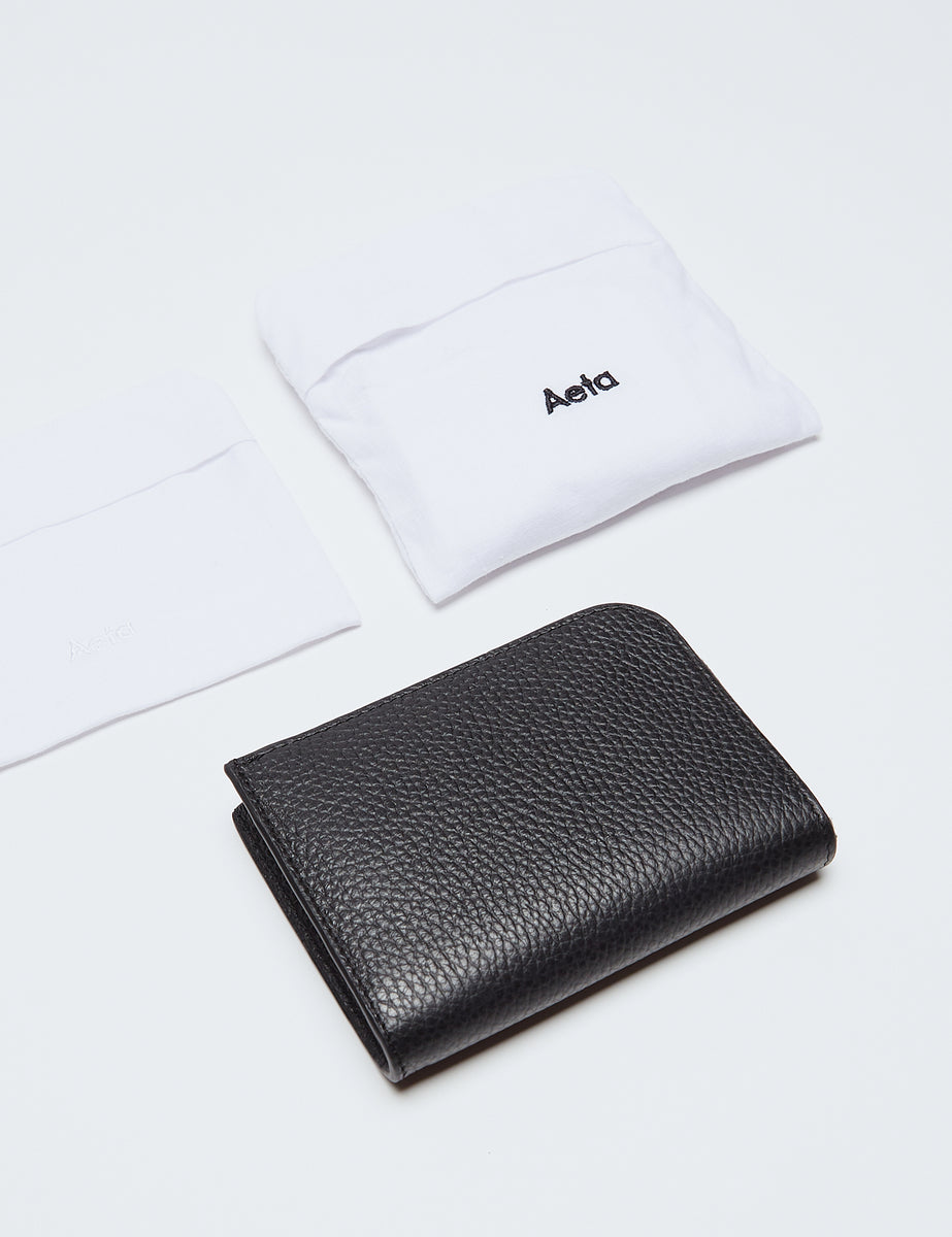 AETA BLACK Grained cow leather WALLET TYPE B PG16 – GRAPH LAYER