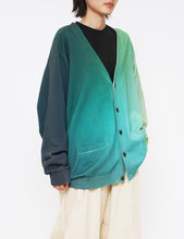 Load image into Gallery viewer, GREEN GRADATION PRINTED CARDIGAN

