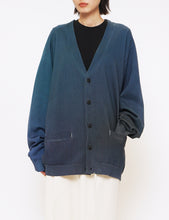Load image into Gallery viewer, NAVY GRADATION PRINTED CARDIGAN
