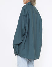 Load image into Gallery viewer, PEACOCK GREEN STITCHED MINIMAL WOOL SHIRT
