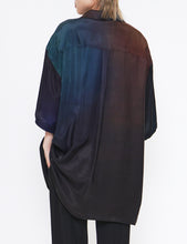 Load image into Gallery viewer, GRADATION OVERSIZED CUPRO OPEN COLLAR SS SHIRT
