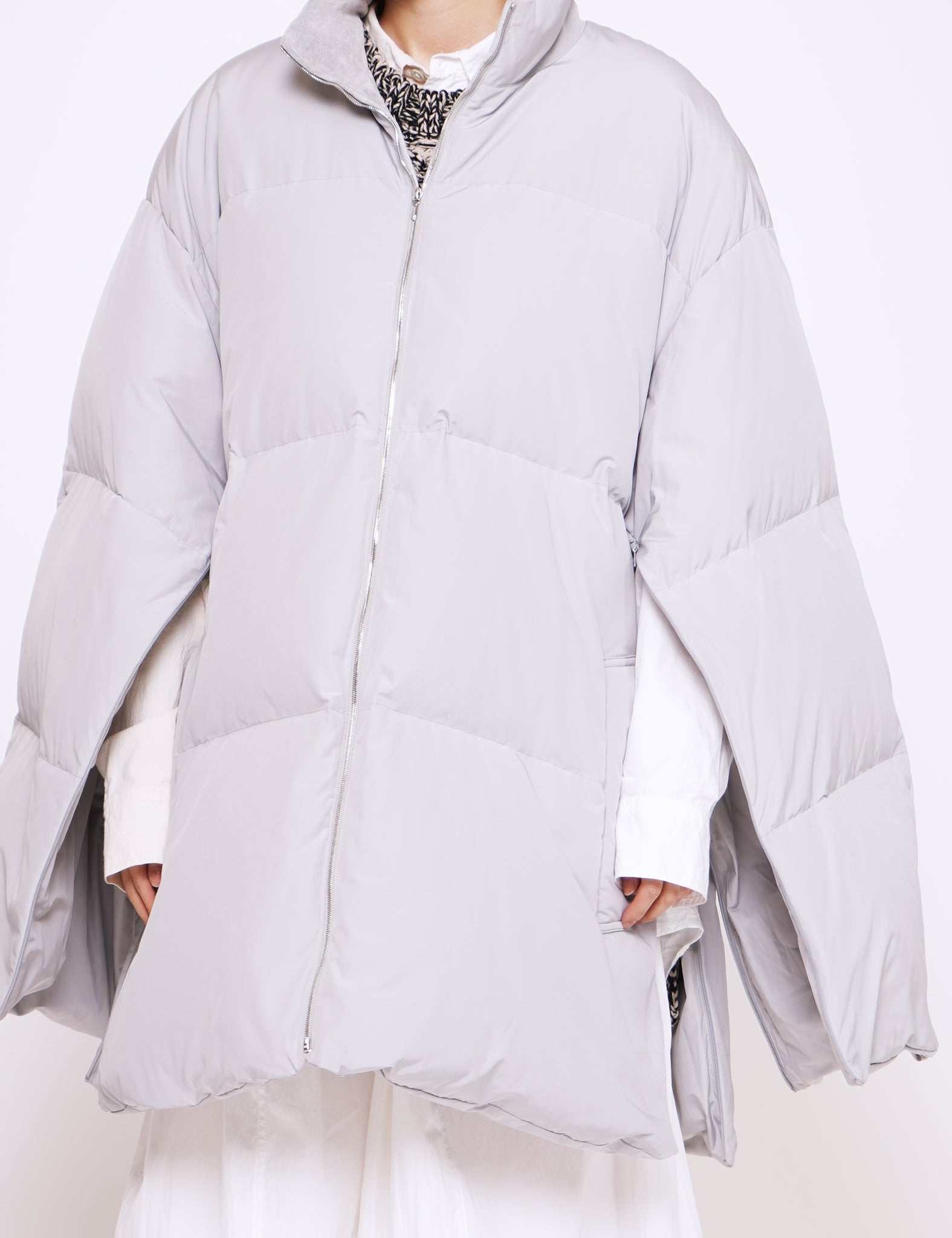 LIGHT GREY OVERSIZED REVERSIBLE DOWN JACKET