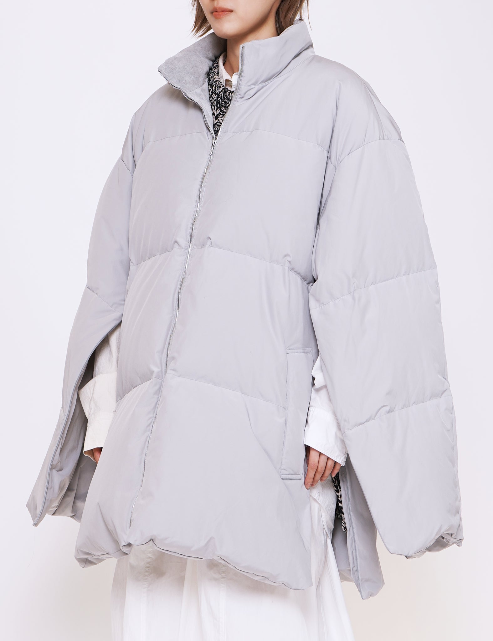 LIGHT GREY OVERSIZED REVERSIBLE DOWN JACKET